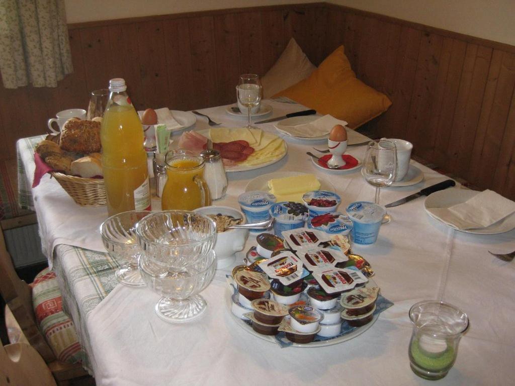 Gasthaus Oberkirn Scena Kültér fotó