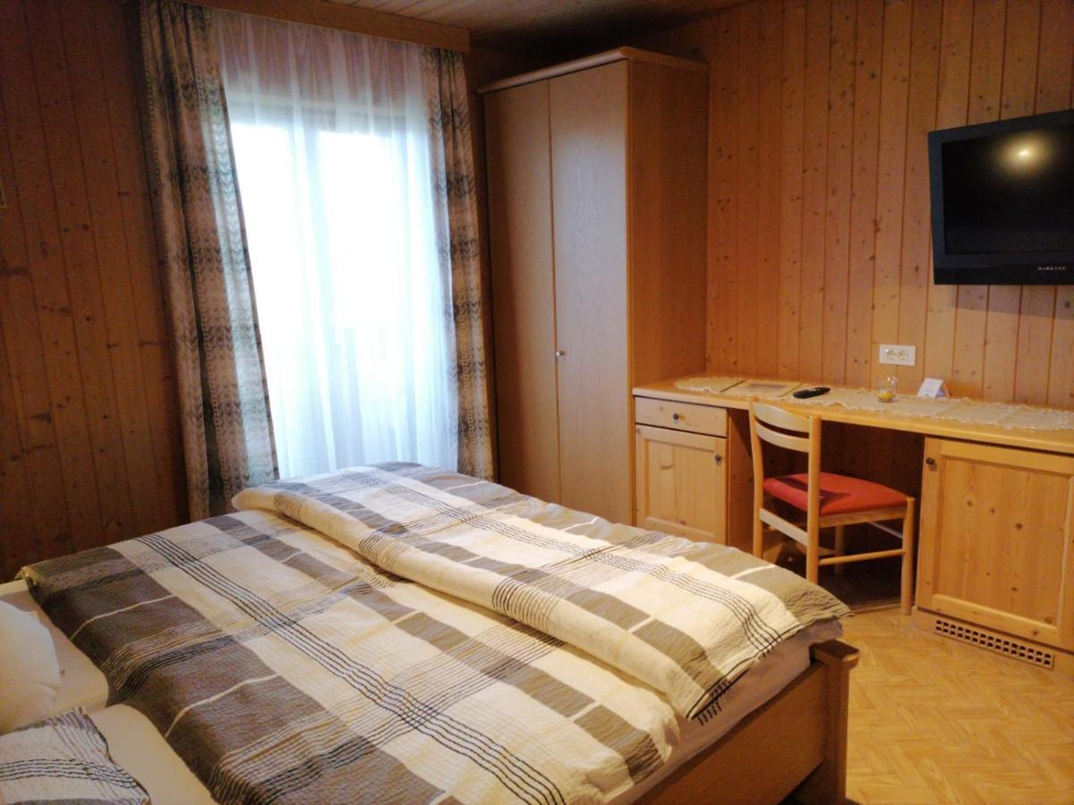 Gasthaus Oberkirn Scena Kültér fotó