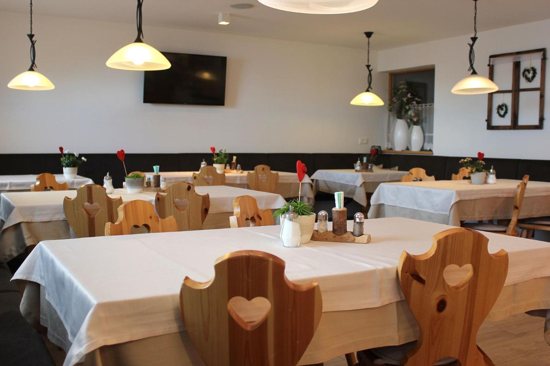 Gasthaus Oberkirn Scena Kültér fotó